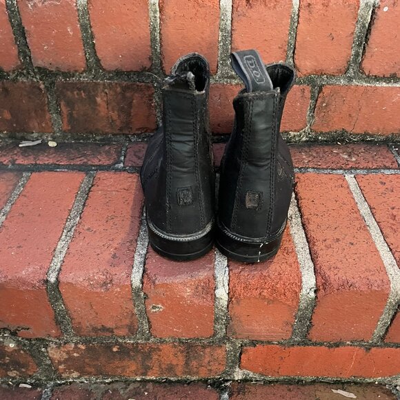 Barn Boots - Pull-On Paddock Boots - Picture 4 of 6